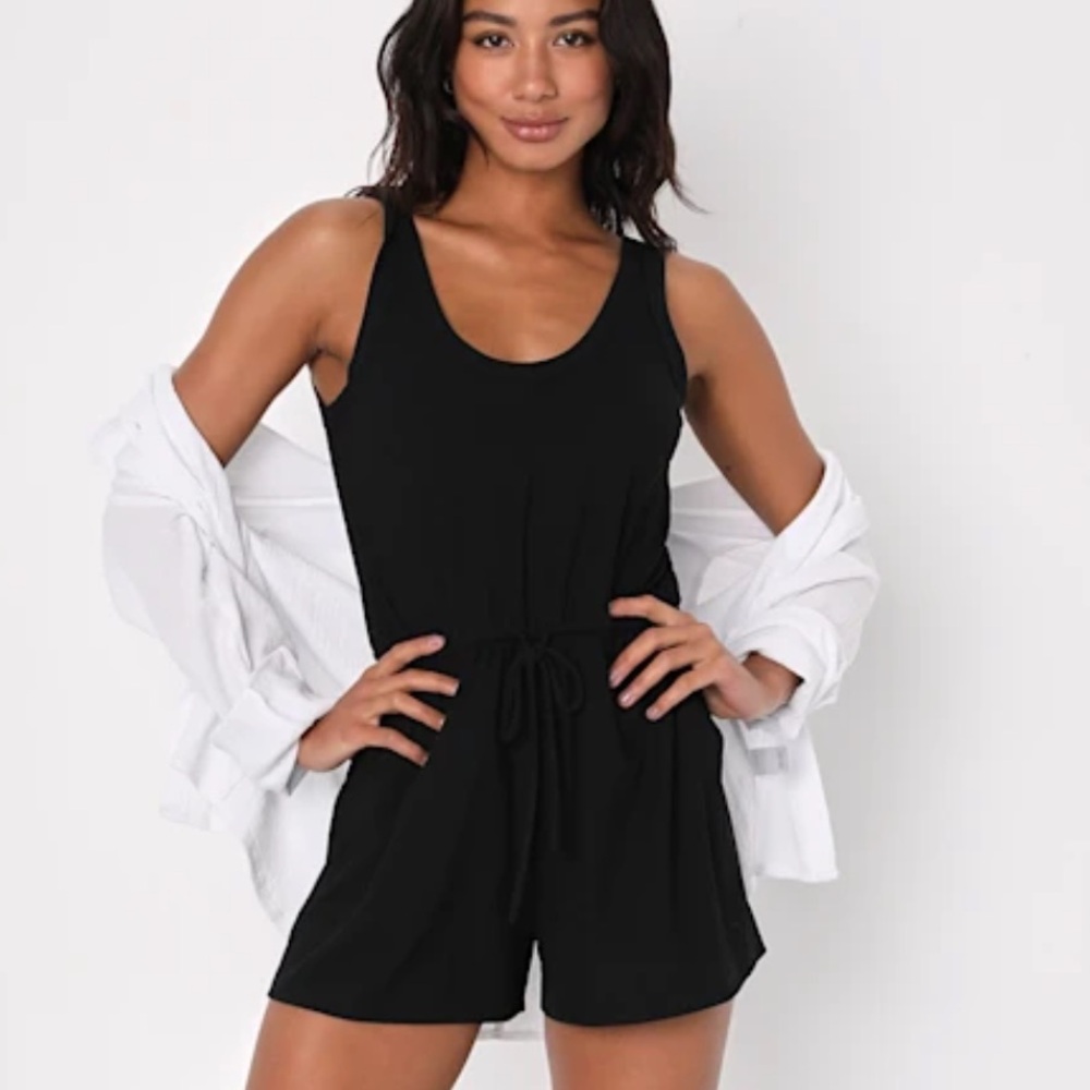 Lulu's Black Ribbed Sleeveless Romper - Picture 2 of 6